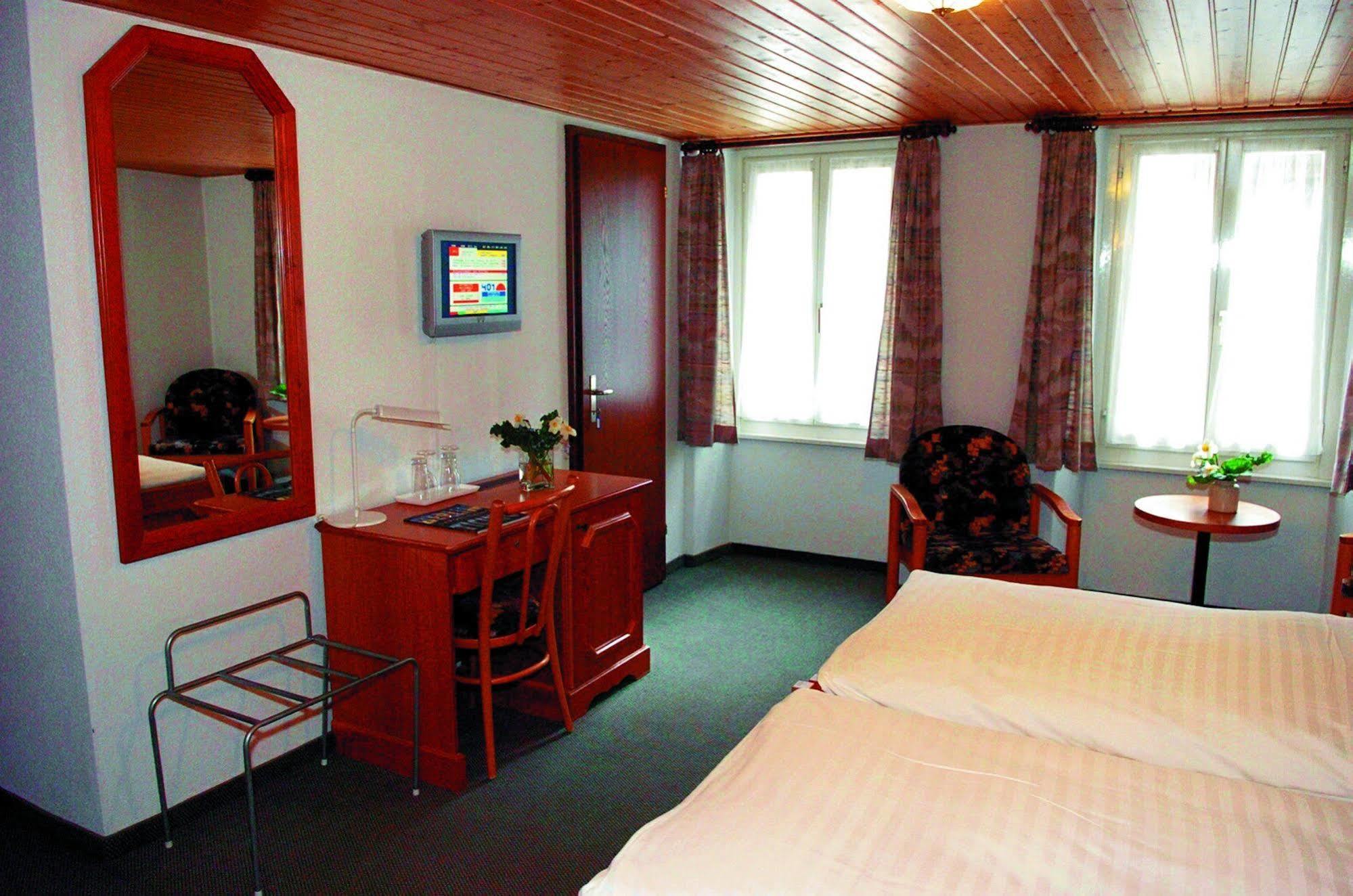 Hotel & Restaurant Forni Airolo Ngoại thất bức ảnh